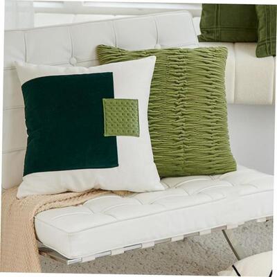 Light Luxury Green Home Sofa Throwing Pillow with Soft Decor