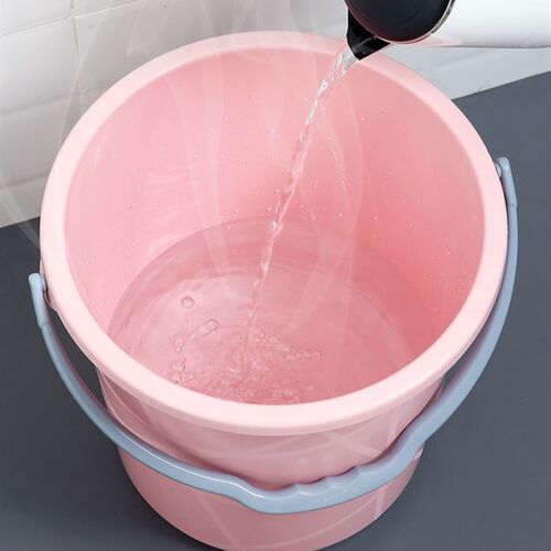 Portable large thickened water storage bucket for dormitory