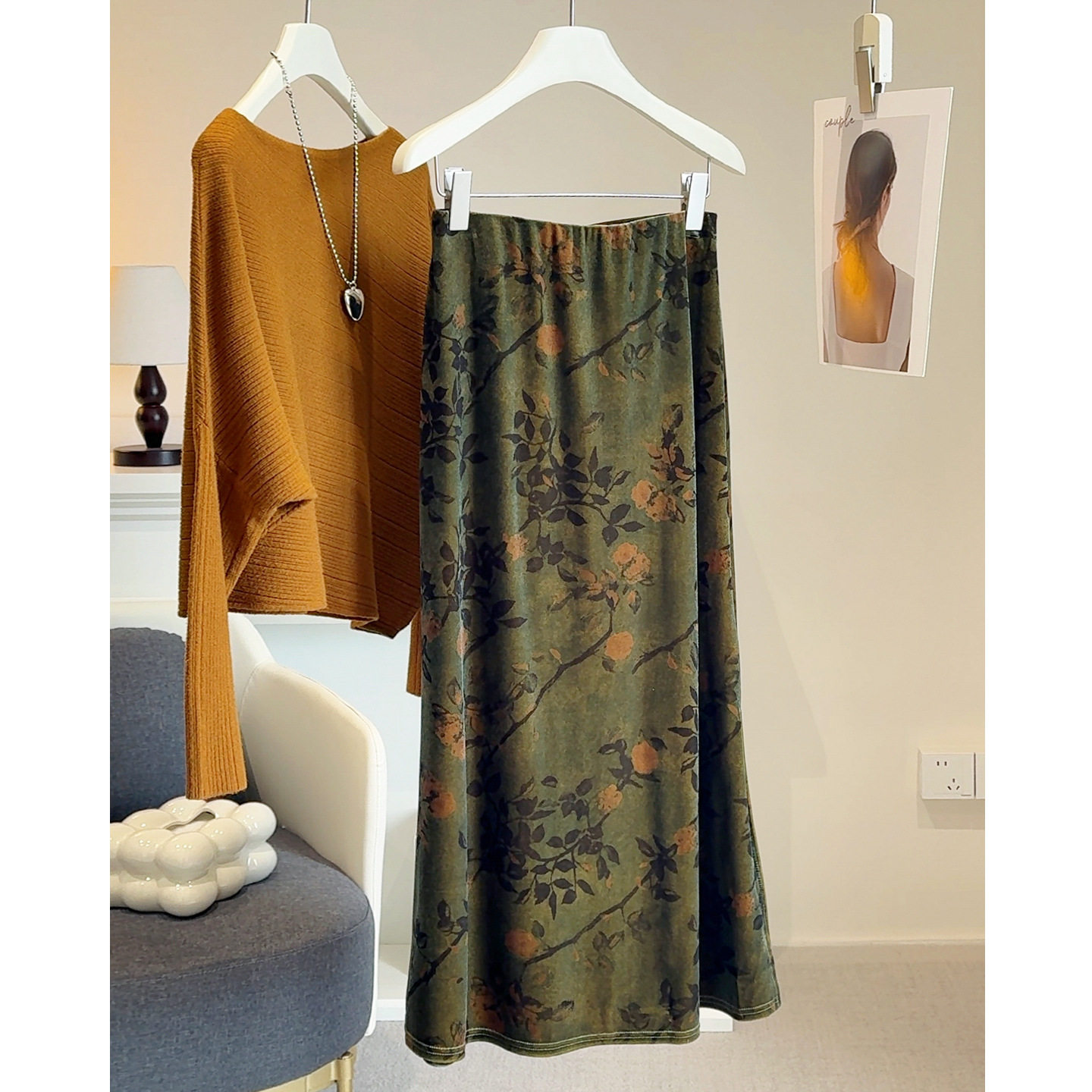 复古气质侧开叉碎花丝绒半身裙女