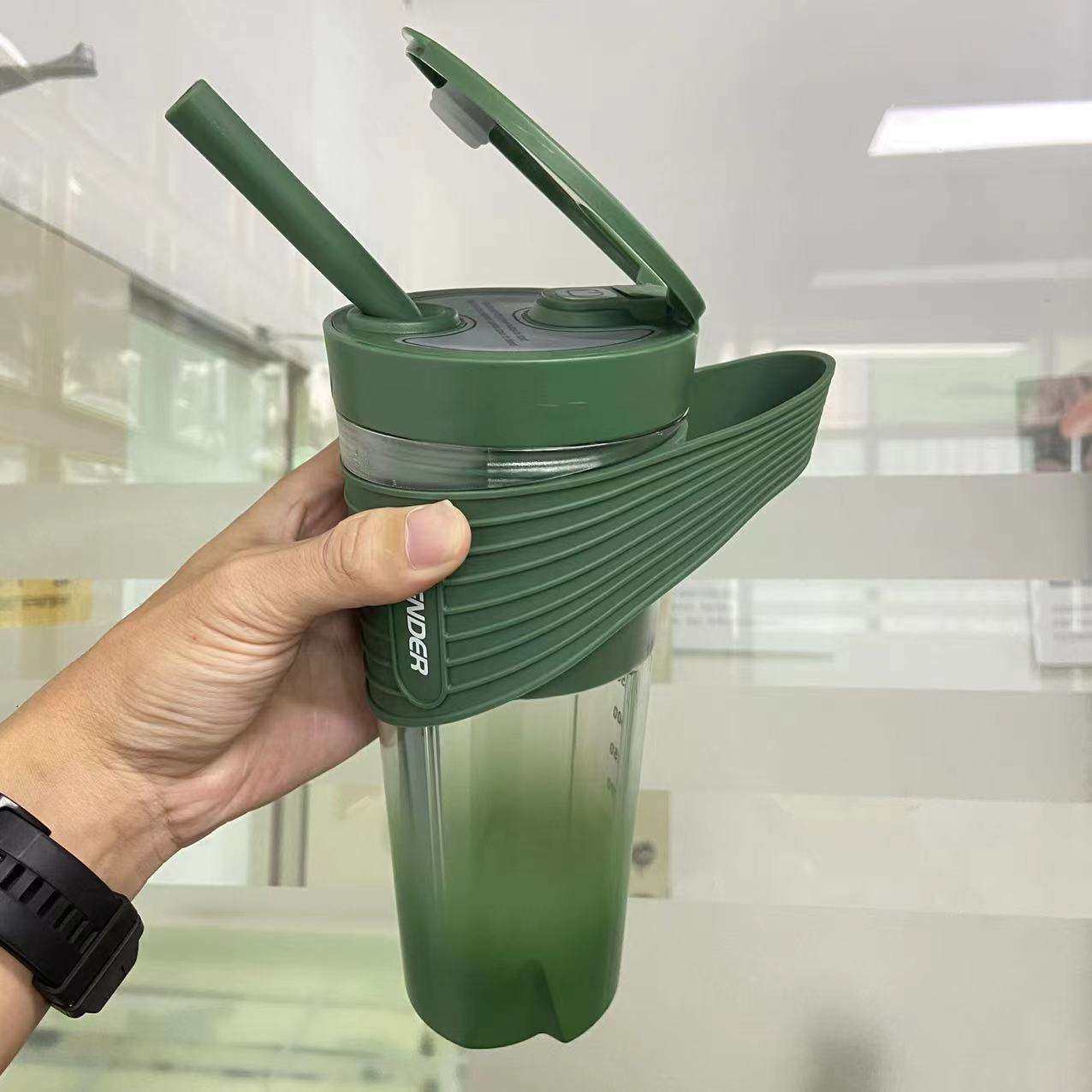 户外电动便携式果蔬榨汁机小型家用迷你多功能充电随行杯榨汁杯