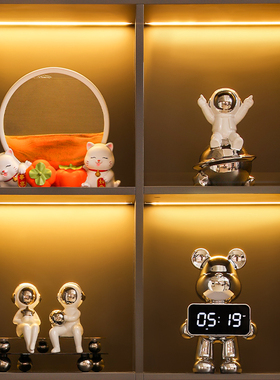 创意宇航员摆件客厅玄关落地柜酒柜装饰品电视展示柜高档家居摆设