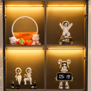 创意宇航员摆件客厅玄关落地柜酒柜装饰品电视展示柜高档家居摆设