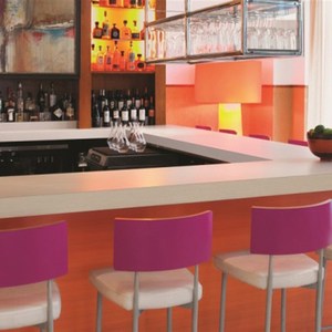 龙腾防火板饰面耐火贴面光哑面珠面纯单色胶板美耐板贴面工厂直销