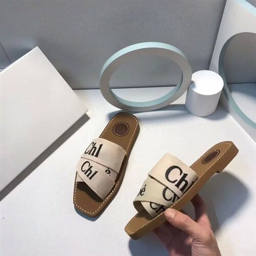 Ladies Comfortable Breathable Slip-On Outdoor Slippers