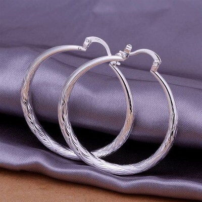 Silver color  top quality fashion design round women lady we
