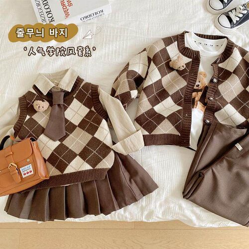 Childrens Plaid Sweater 1-7 Years Old 2025 Baby Coat Boys