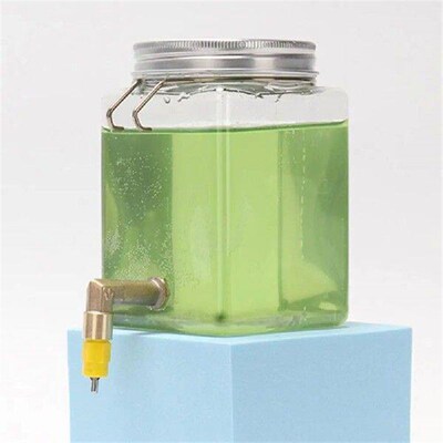 520ML Bird Water Plastic Bird Water Drinker Feeder Waterer