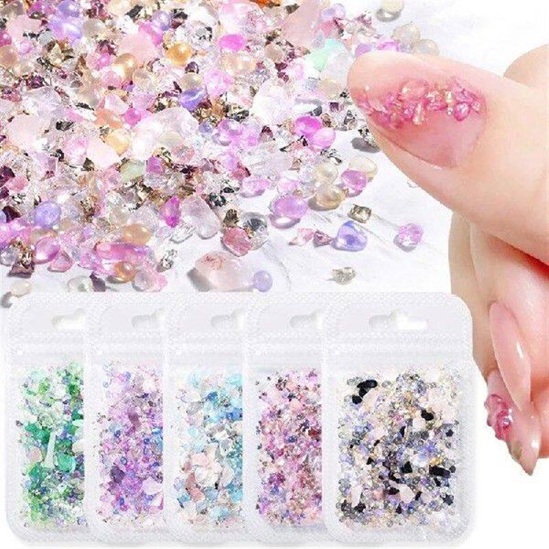 1/bag Aurora Ice Cube Shape Nail Art Shiny Diamond Crystals - 实物图
