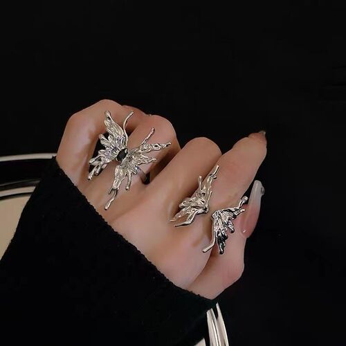 New Punk Irregular Butterfly Rings for Women Liquid Metal Bu