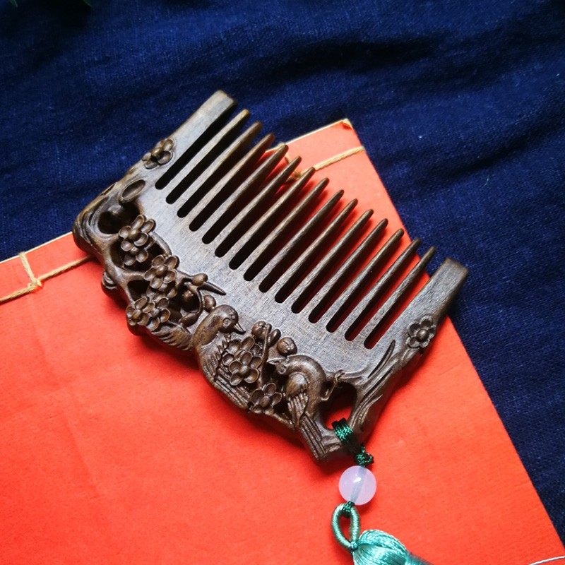 天然沉香木梳子家用防静电檀木便携式宽齿雕花小梳子女士个人护理,家庭/个人清洁工具,梳子/化妆梳/按摩梳,淘宝优惠券,粉丝福利购,淘宝优惠卷