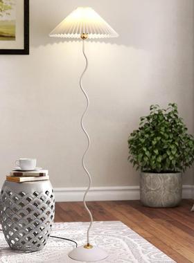 简北约现12364代百褶落地灯欧意客厅发立式沙落创地灯温馨卧室落