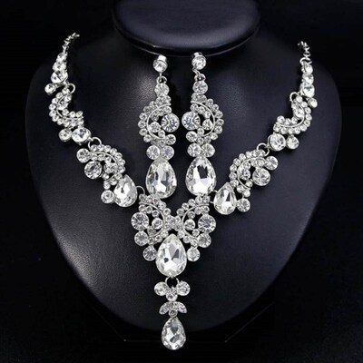 2Pcs/Set Luxury Full Rhinestone Semicircle Charm Bridal Stud