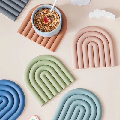 Thickened Kitchen Casserole mat Rainbow Silicone Table Mat C