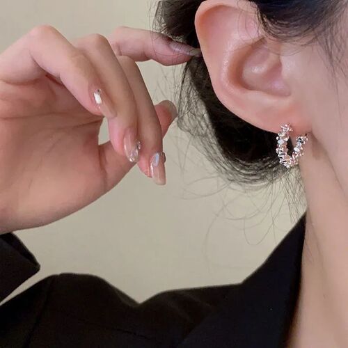 2023 New Fashion rend Unique Design Elegant Exquisite Irregu