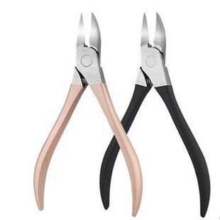 foot hand dedicated ingrown toenail in embedded a pedicure