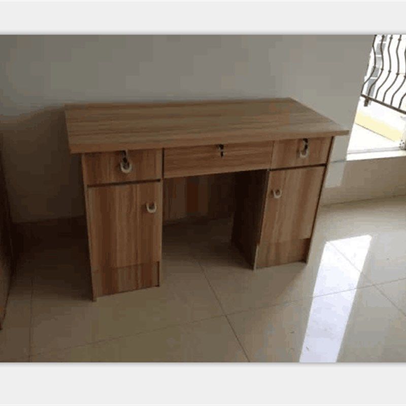 南宁书桌办公桌南宁电脑桌会议桌南宁大班桌广西 板材厚结实