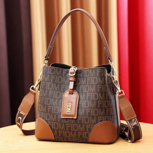 Autumn and Winter Small Bag Womens Bag New Fashion tendy So