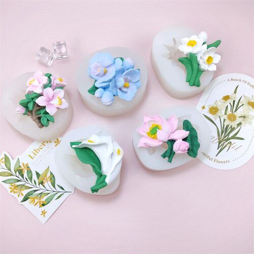 Creative FlowerShaped Silicone Mold for ChocolateFondant Cak