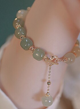 Fashionable and Exquisite Green Imitation Jade Beaded Bracel
