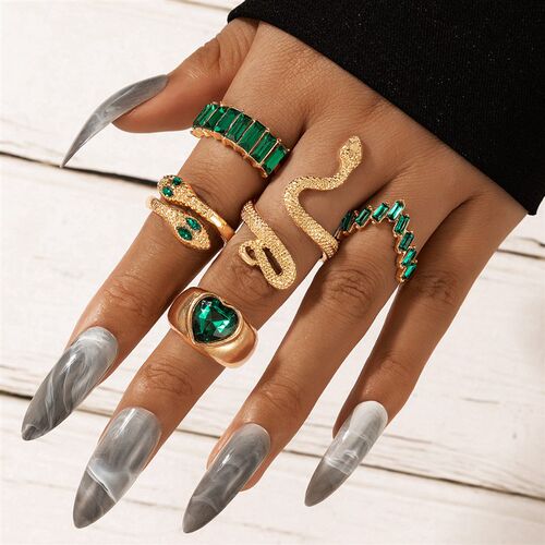 Colorful Crystal Snake Shape Ring Set For Women Fashion Butt
