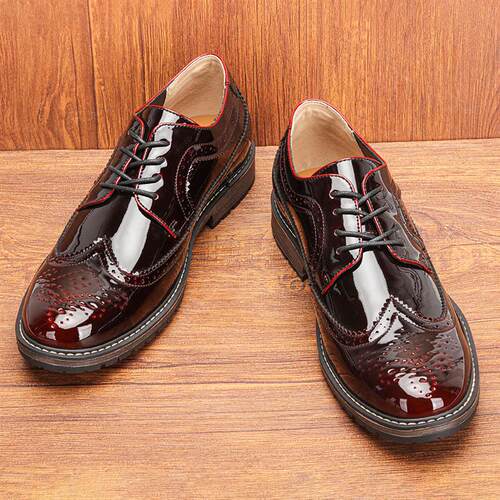 Men Brogue Patent Leather Shoes 大尺码漆皮休闲皮鞋擦色时尚单