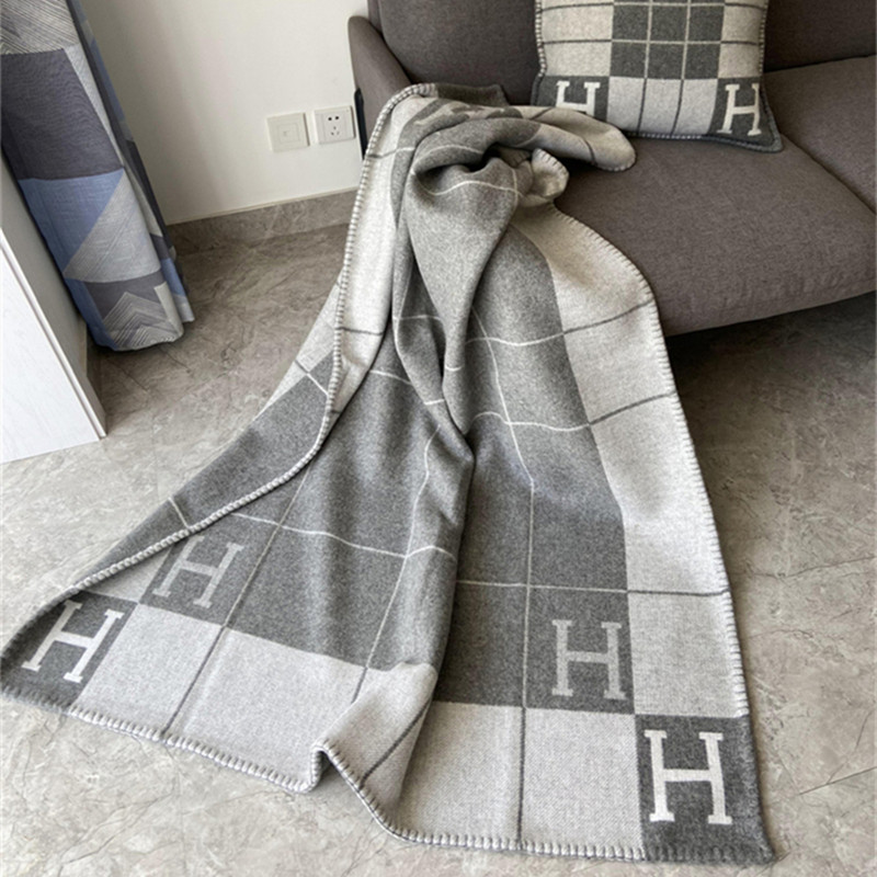 H字母家羊绒羊毛毯子春秋午睡午休沙发盖毯办公室盖腿单人空调被