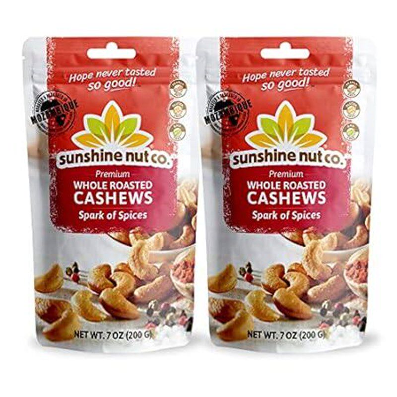 Whole Roasted Lightly Salted Cashews by Sunshine Nut Co., - 实物图