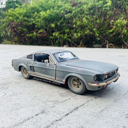 Maisto 1:24 Old 1967 Ford Mustang GT simulation alloy car mo
