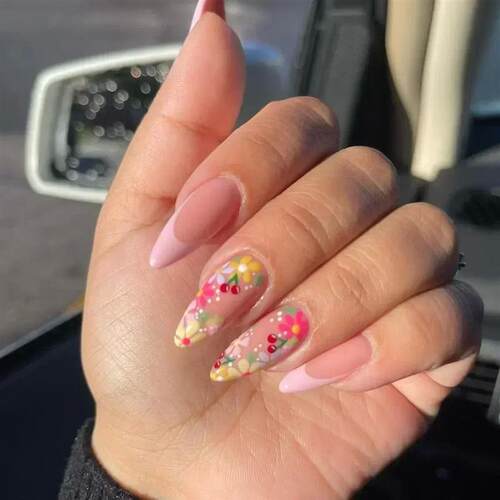 24Pcs Short Round Head Almond Fake Nails with Flowers Grass