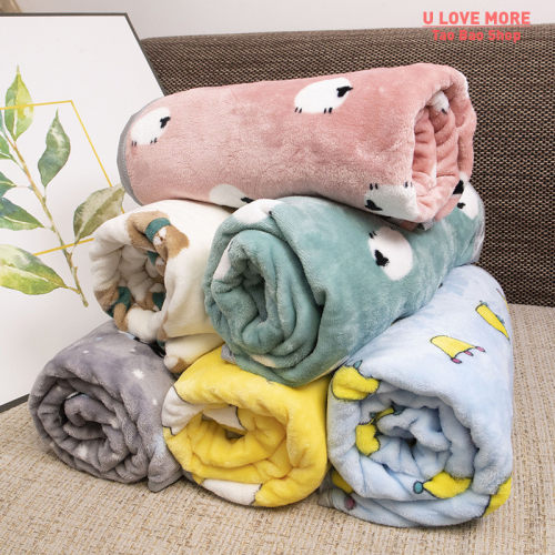Soft flannel dog blanket winter warm and comfortable pet bed