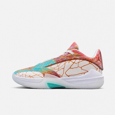 耐克（NIKE）男子TRIANGLE篮球鞋IZ5842-981