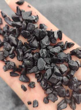 黑色石子铺地户工外程造景用黑色水磨碎石子色深灰洗299米石黑色