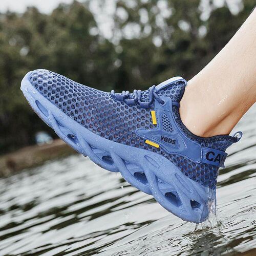 Thin Lightweight Mesh Shoes Mens Sandals Hollow Large Mesh