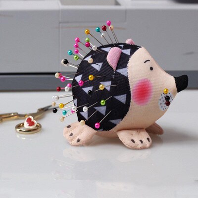 Practical DIY Pin Cushion Holder Portable Lightweight Cartoo