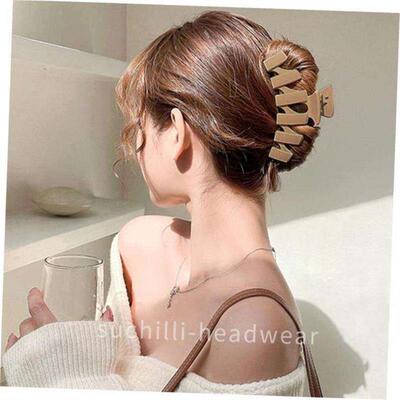 New Solid Color Hair Claw Clip Crab Simple Beige Hair Clips1