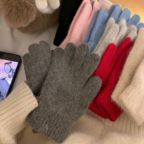 Solid colored knitted gloves for womens winter windproof