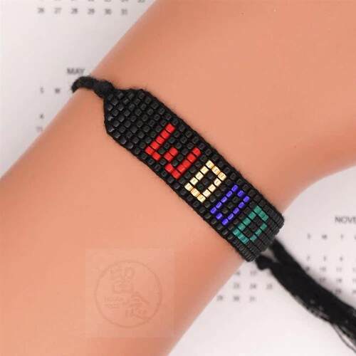 。Black personalized letter wood hip hop womens rice beads