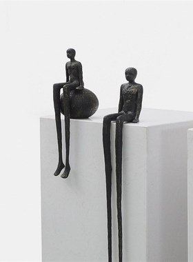 抽象极简铸铁黑人雕塑吊脚坐姿人物摆件客厅电视柜玄关家居艺术品