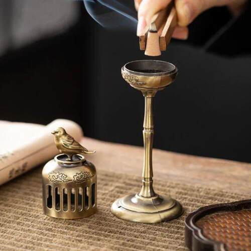 Matel Magpie Hollow Lamp Sandalwood Fragrance Censer  Backfl