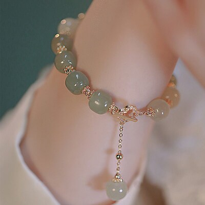 Fashionable and Exquisite Green Imitation Jade Beaded Bracel