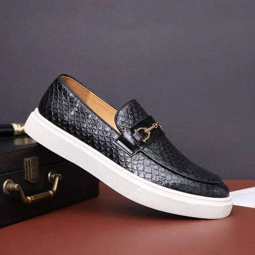 Mens Casual Shoes Embossed Leather Men Fashion Buckle Loafe