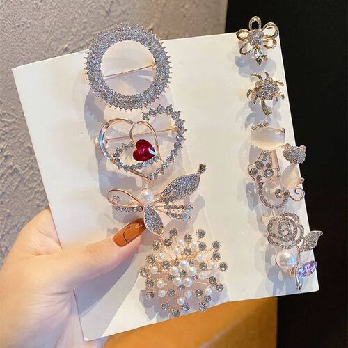 Exquisite Brooch Corsage Pin Fixed Clothes Accessories anti-