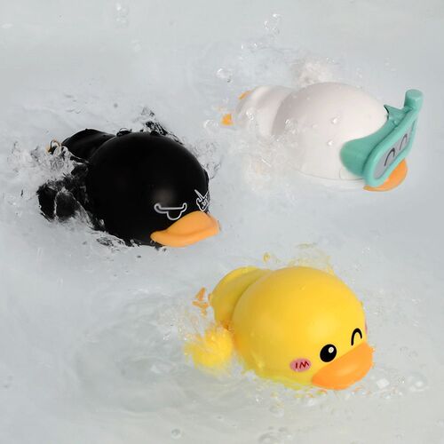 Cute Baby Clockwork Little Yellow Duck Baby Bath Toys Childr
