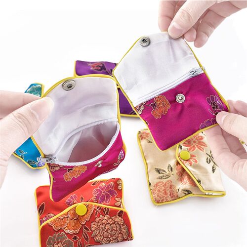 Hot Sale Chinese Brocade Handmade Silk Embroidery Padded Zip