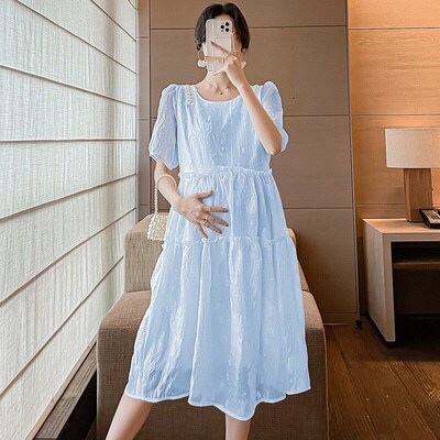 Real Shot Of Maternity Dress Nail Beads And Famous Socialite