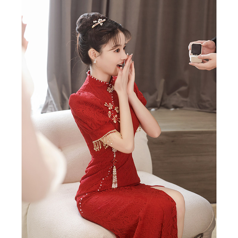红色旗袍敬酒服新娘2023新款鱼尾修身中式订婚结婚礼服裙女高级感