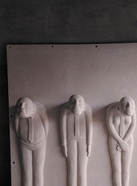 石膏定制抽象人物迎宾浮雕定做马头灯落地雕塑卡通装饰品雕像摆件