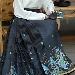 无衣饮羽【翠笙】明制汉服暗纹翠鸟鸢尾仿妆花螺钿三色百搭马面裙