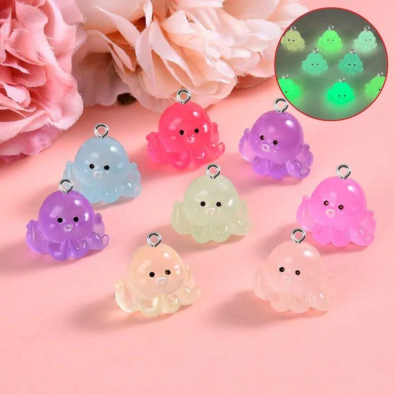 10pcs Cute 3D Luminous octopus Marine animal Charms Resin Pe - 实物图