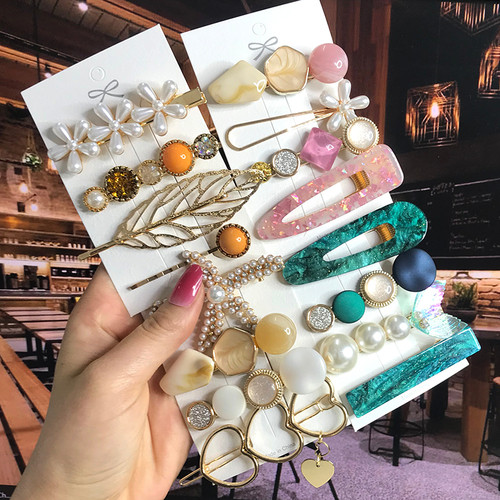 2023 Pearl Crystal Acrylic Hair Clips Set for Women Retro Ge